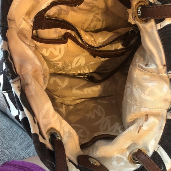 MK tote purse - Picture 4 of 7